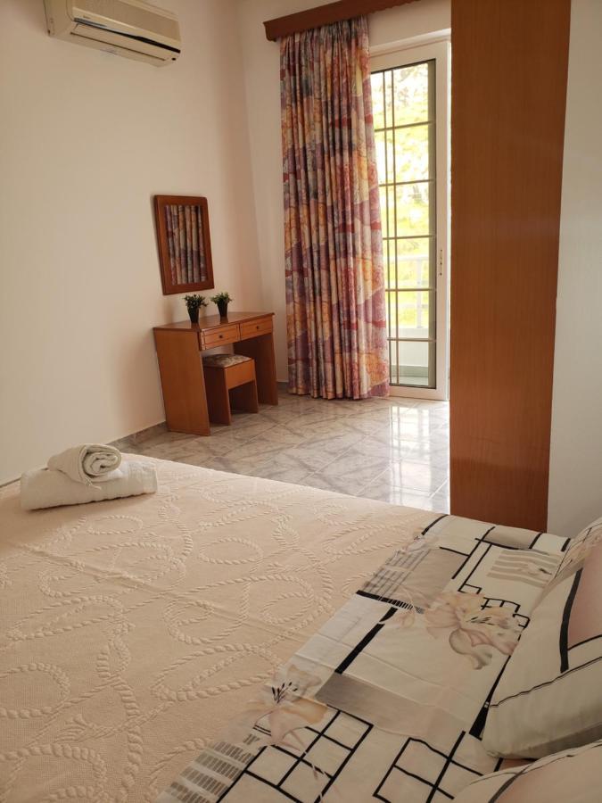 Haraki Sunrise Apartments Charaki Exterior foto
